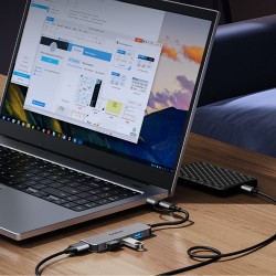 HUB Orico 3 ports USB-A 2.0 + 1 port USB-A 3.0 + 1 port USB-C 2.0 + 1 port audio 3,5 mm + 2 cartes TF et SD - Gris